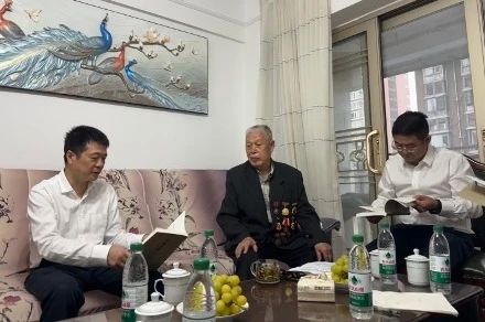省旅投集团党委国庆节前夕走访慰问老干部老党员