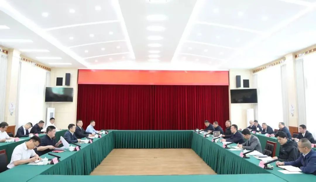 省旅投集团与甘孜州举行座谈交流会